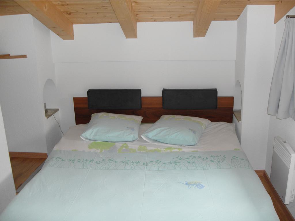 Au Creneau Gourmand Hotel Saillon Quarto foto